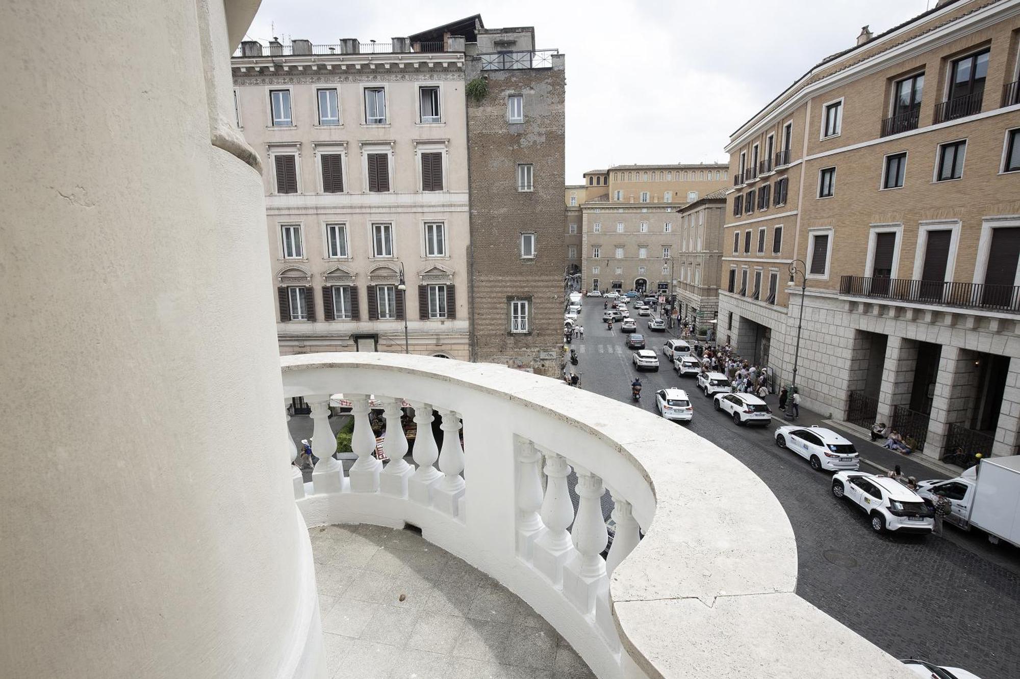 Hotel Antica Dimora Delle Cinque Lune Rome
