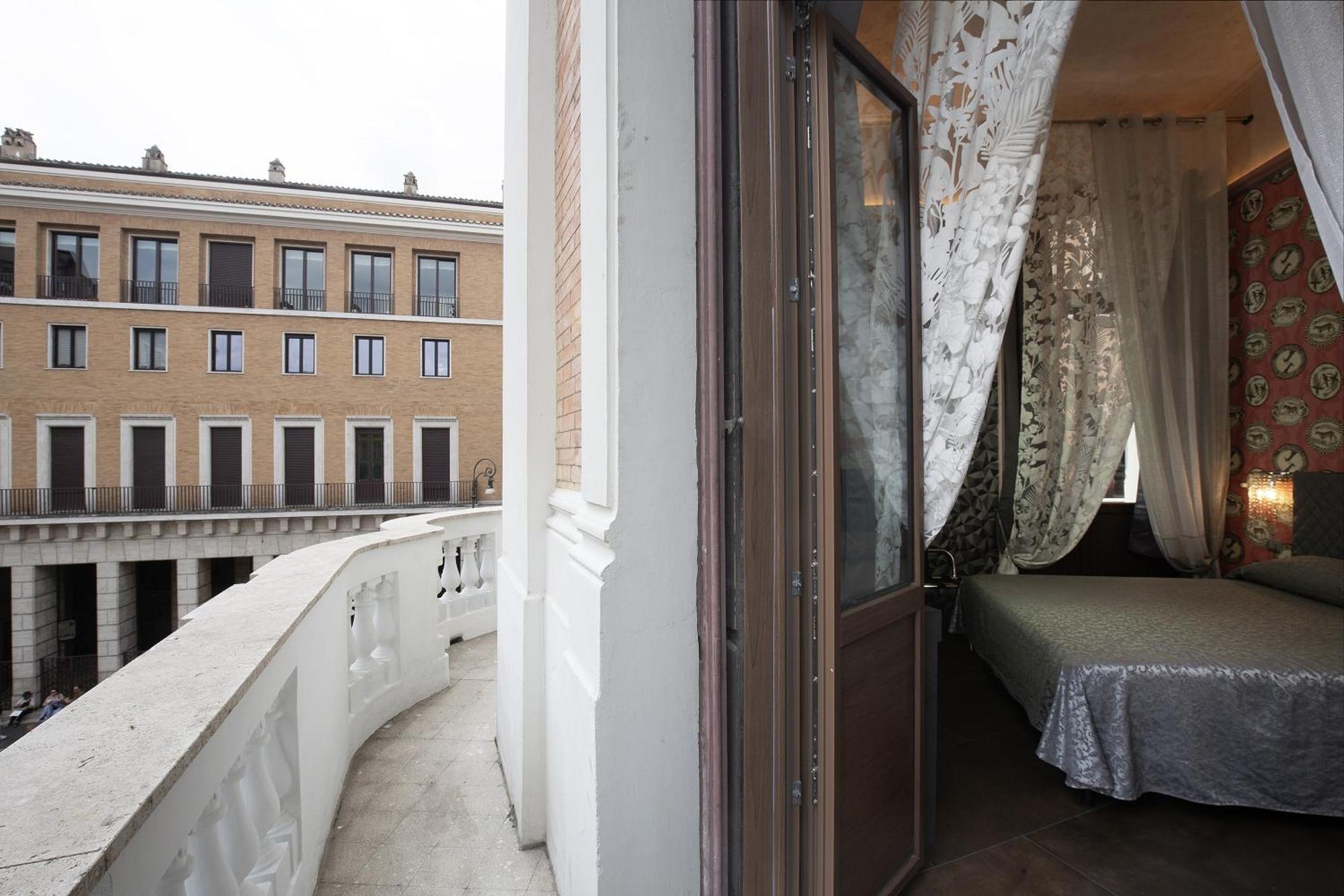 Antica Dimora Delle Cinque Lune Hotel Rome